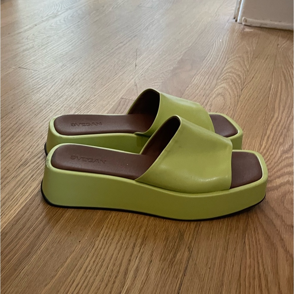 Alohas green platform sandals